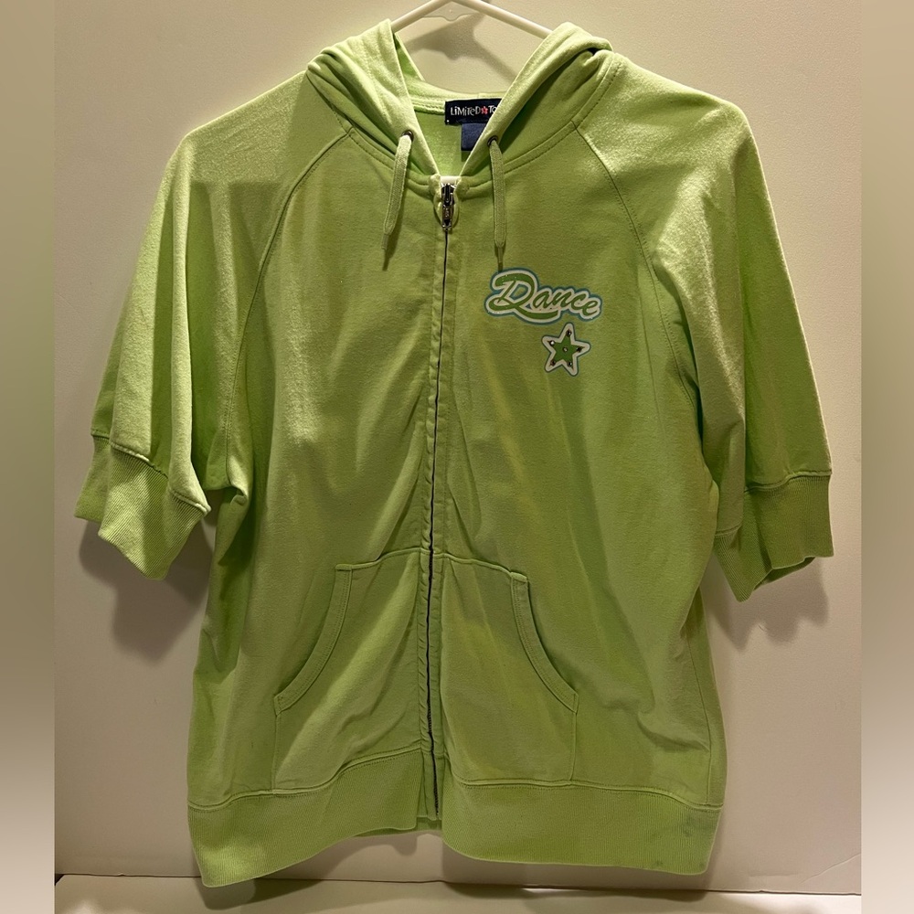 GIRL’S LIMITED TOO DANCE SHORT SLEEVE JACKET.